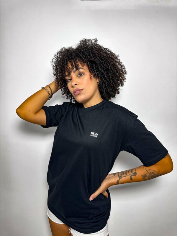T-SHIRT PRETU MASSA SIMPLES